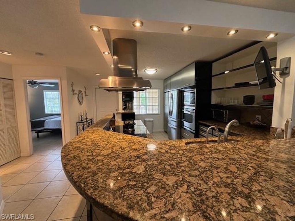 7779 Jewel LN 202, NAPLES, FL 34109 — photo 2