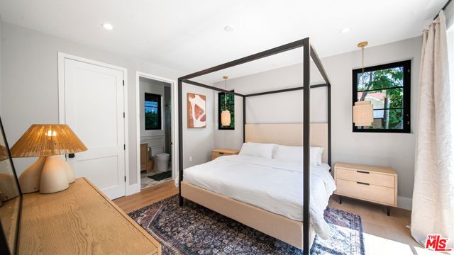 1914 Laurel Canyon Blvd, Los Angeles, CA 90046