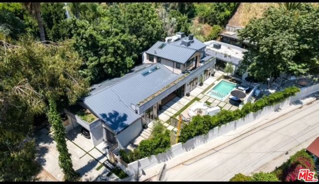 1914 Laurel Canyon Blvd, Los Angeles, CA 90046