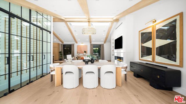 1914 Laurel Canyon Blvd, Los Angeles, CA 90046
