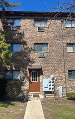 1520 Crimson Lane 2A, Palatine, IL 60074