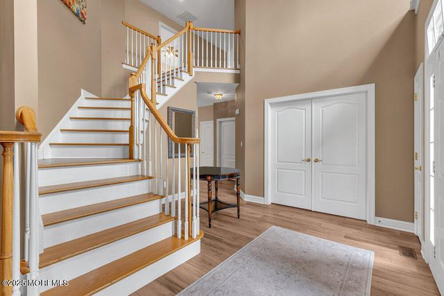 7 Taylors Run, Tinton Falls, NJ 07712