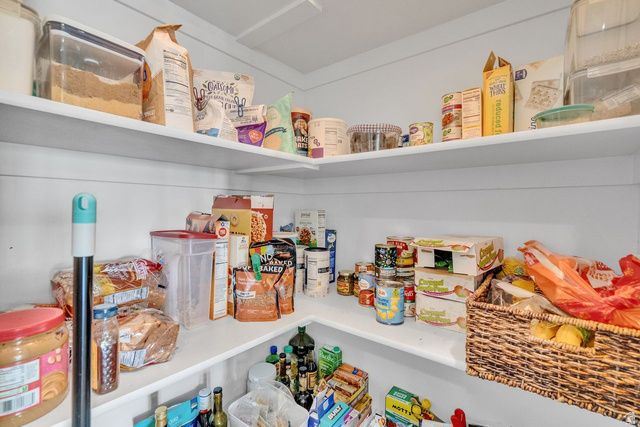 3269 W 650 N, Layton, UT 84041