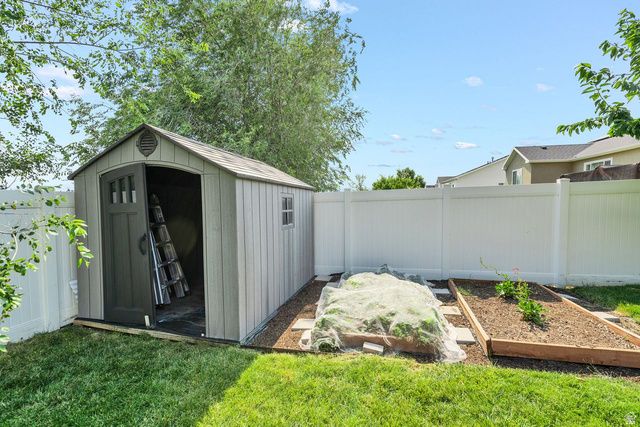 3269 W 650 N, Layton, UT 84041