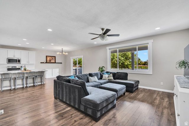 3269 W 650 N, Layton, UT 84041