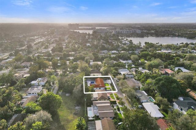 2126 NE 187th St, North Miami Beach, FL 33179