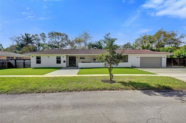 2126 NE 187th St, North Miami Beach, FL 33179