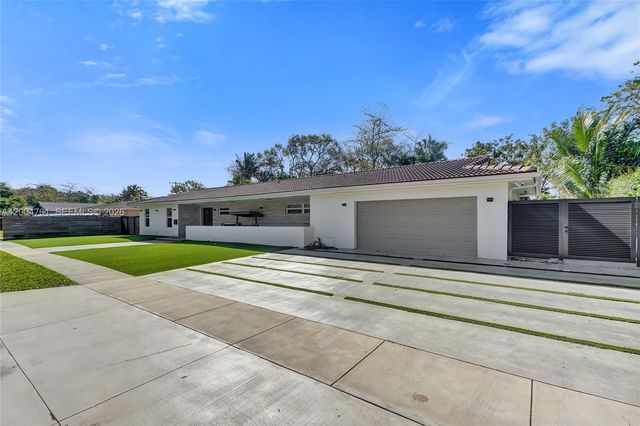 2126 NE 187th St, North Miami Beach, FL 33179