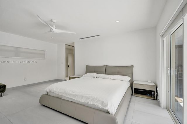 2126 NE 187th St, North Miami Beach, FL 33179