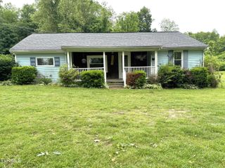 142 Sheryl Turner Road, Big Stone Gap, VA 24219