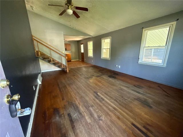 4258 N Colorado Avenue, Kansas City, MO 64117