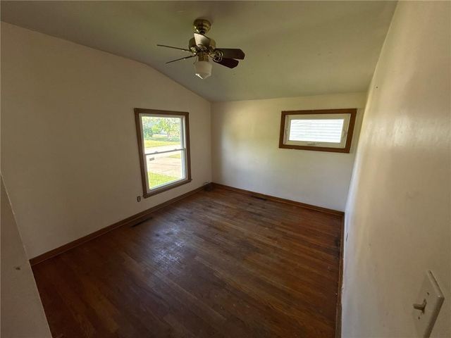4258 N Colorado Avenue, Kansas City, MO 64117
