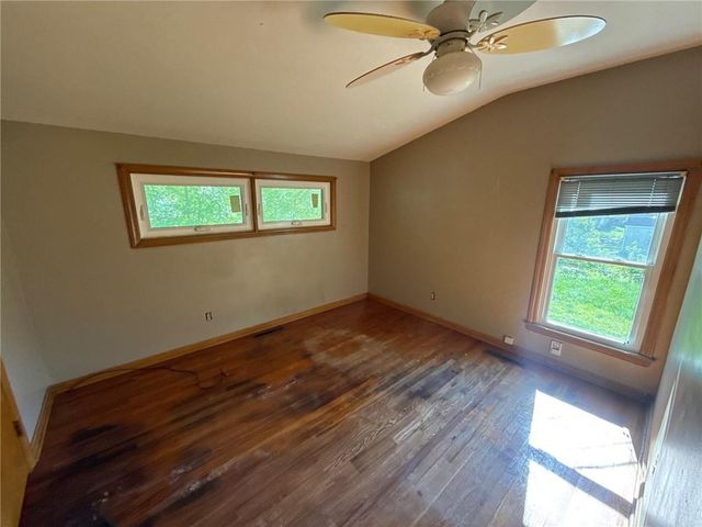 4258 N Colorado Avenue, Kansas City, MO 64117