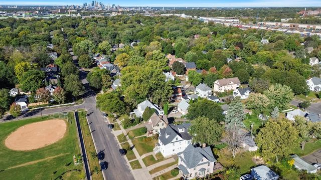 1619 Hubbard Avenue, Saint Paul, MN 55104