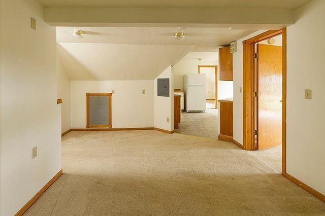 1619 Hubbard Avenue, Saint Paul, MN 55104