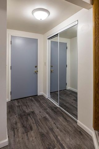 1619 Hubbard Avenue, Saint Paul, MN 55104