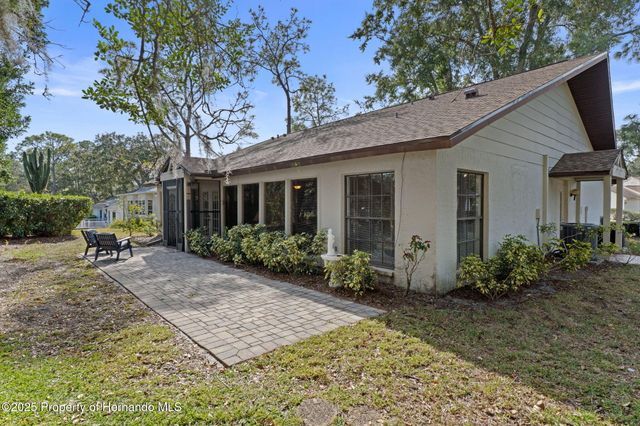 2221 Timber Lodge Lane, Spring Hill, FL 34606