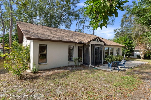 2221 Timber Lodge Lane, Spring Hill, FL 34606