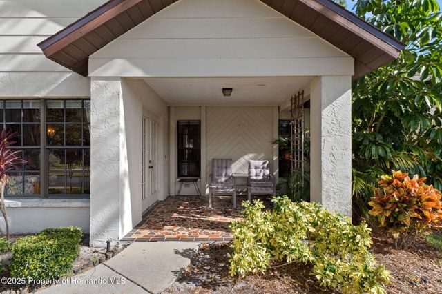 2221 Timber Lodge Lane, Spring Hill, FL 34606