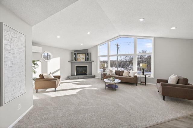 1615 169th Avenue NE, Andover, MN 55304