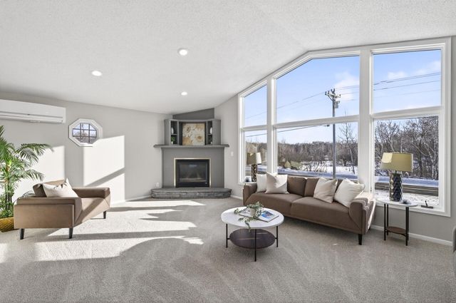 1615 169th Avenue NE, Andover, MN 55304