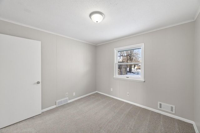 1615 169th Avenue NE, Andover, MN 55304