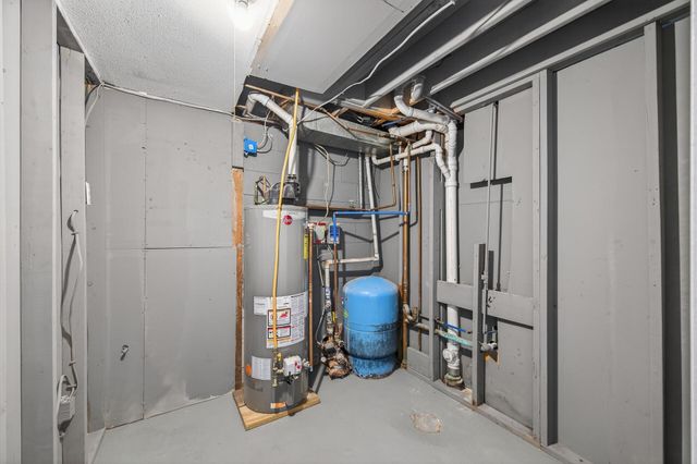 1615 169th Avenue NE, Andover, MN 55304