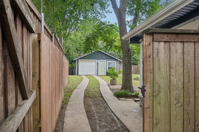 8914 Diceman Drive, Dallas, TX 75218