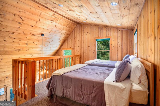 9139 Old 441 S, Lakemont, GA 30552