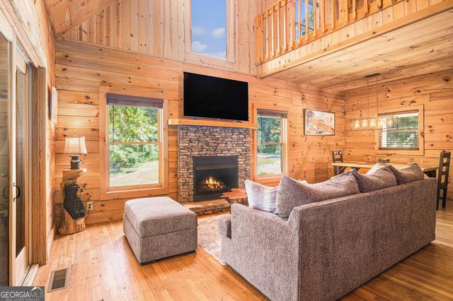 9139 Old 441 S, Lakemont, GA 30552