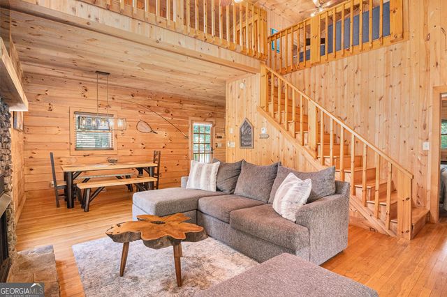 9139 Old 441 S, Lakemont, GA 30552