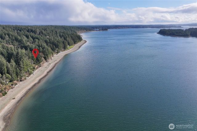 820 E Burgundy Road, Shelton, WA 98584