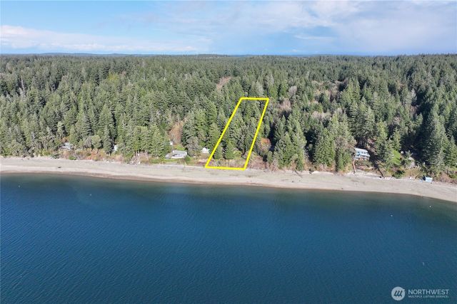 820 E Burgundy Road, Shelton, WA 98584