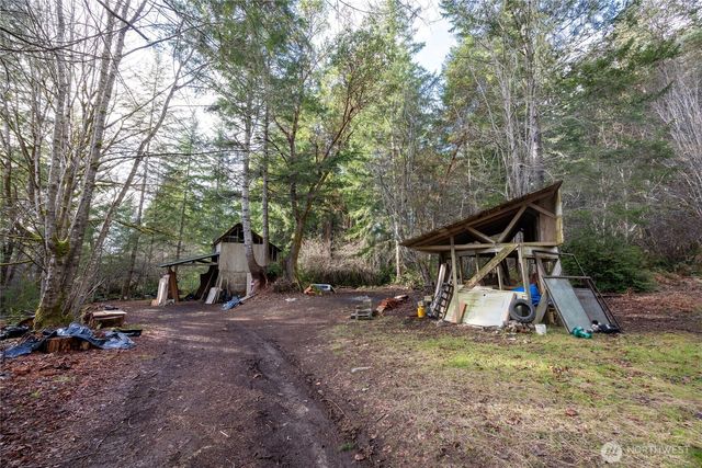 820 E Burgundy Road, Shelton, WA 98584