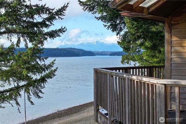 820 E Burgundy Road, Shelton, WA 98584