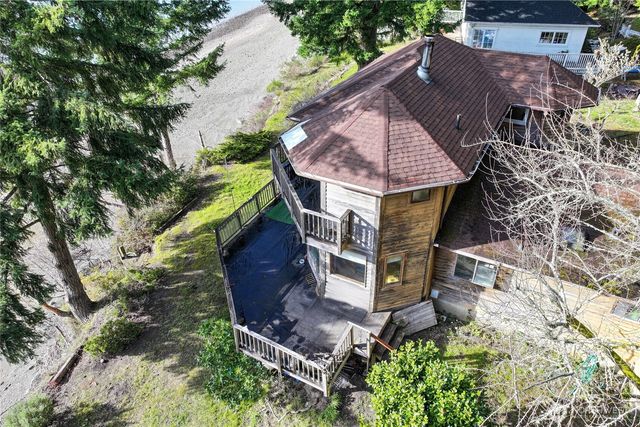 820 E Burgundy Road, Shelton, WA 98584