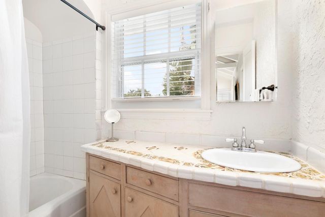 285 Orange Grove Road, Palm Beach, FL 33480