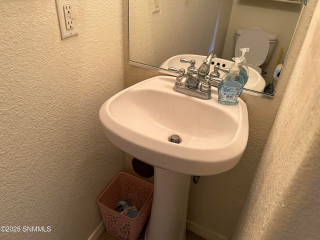 3745 Piedras Negras Drive, Las Cruces, NM 88012