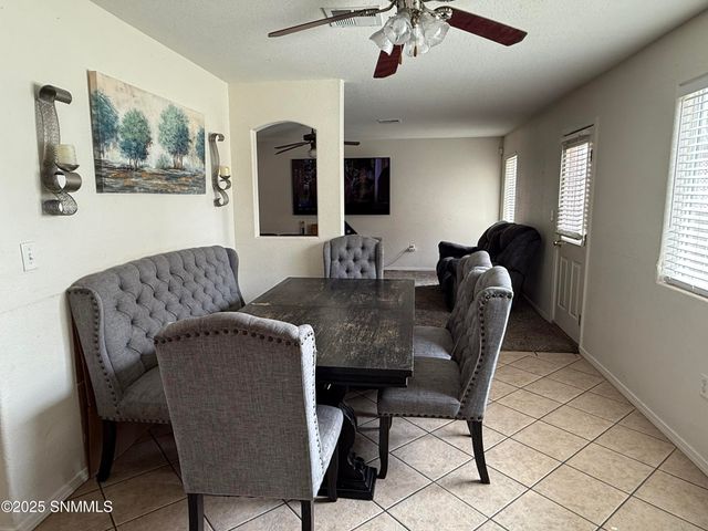 3745 Piedras Negras Drive, Las Cruces, NM 88012