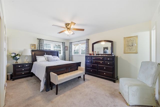 341 N Whitfield St, Wichita, KS 67206