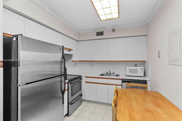 3400 NE 192nd Street 1911, Aventura, FL 33180