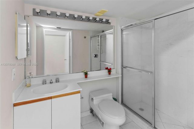 3400 NE 192nd Street 1911, Aventura, FL 33180