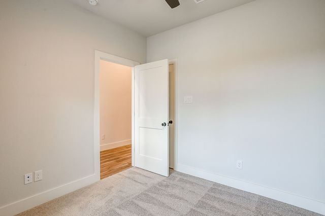 3322 N Grove Street, Fort Worth, TX 76106