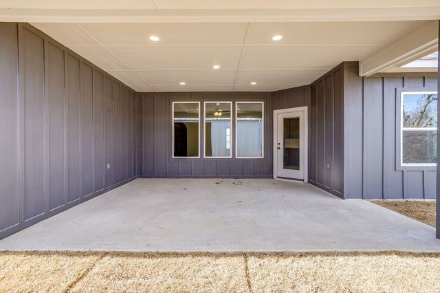 3322 N Grove Street, Fort Worth, TX 76106