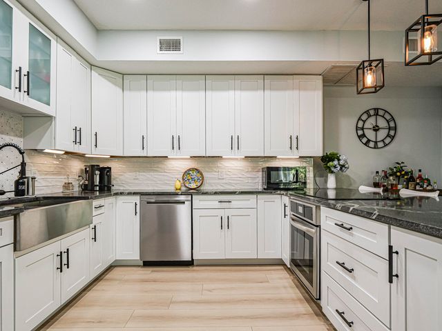 524 7th Square, Vero Beach, FL 32962