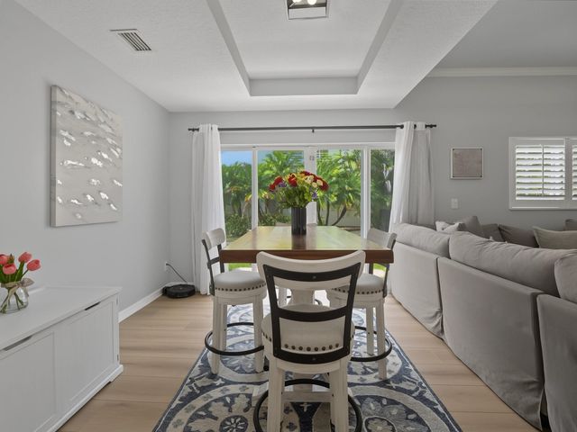 524 7th Square, Vero Beach, FL 32962