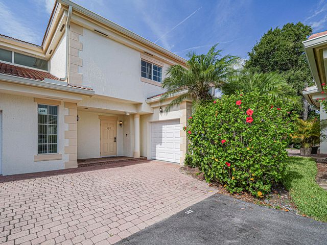 524 7th Square, Vero Beach, FL 32962