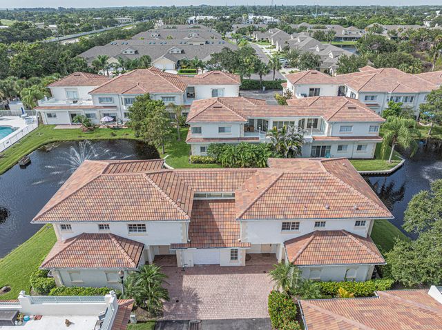 524 7th Square, Vero Beach, FL 32962