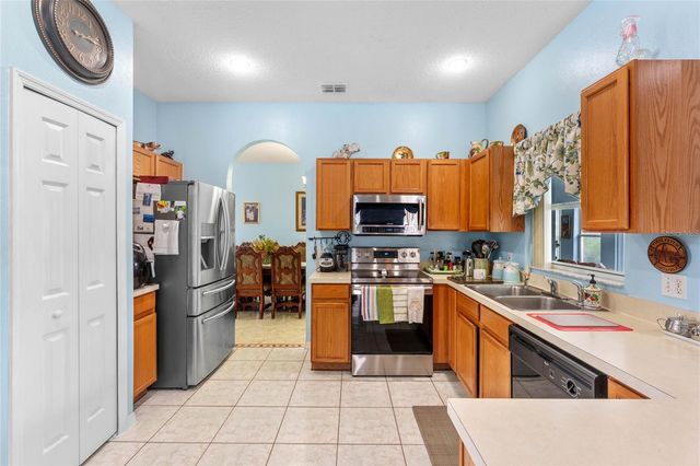 323 ALEGRIANO COURT, Kissimmee, FL 34758
