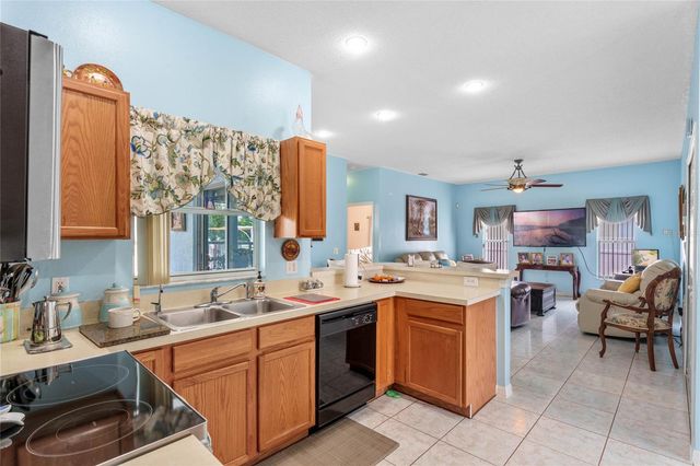 323 ALEGRIANO COURT, Kissimmee, FL 34758